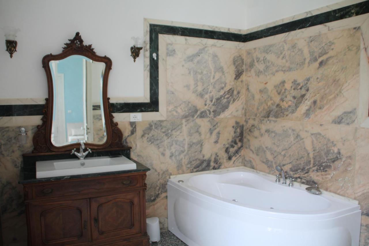 Villa degli Angeli Santa Maria al Bagno Esterno foto